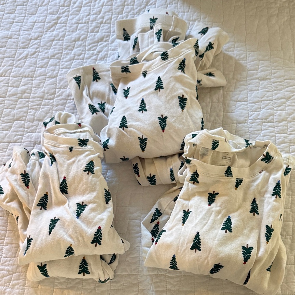 Gap Kids Pajamas with Tree Print